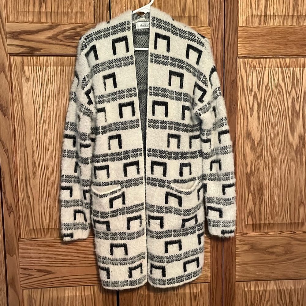 Black/Grey patterned long cardigan